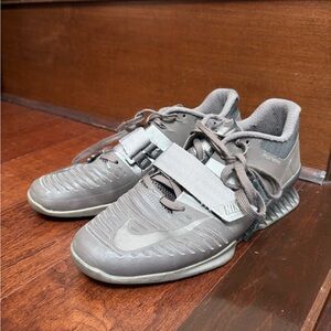 Nike Romaleos weightlifting shoes